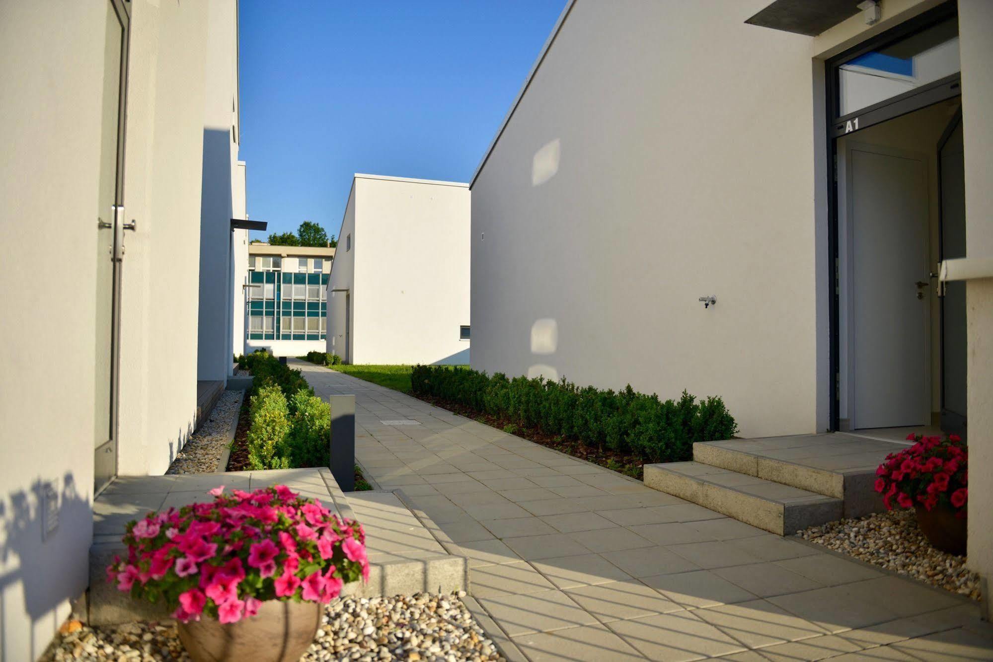 Apartmany Eden - Rezidence Лугачовице Экстерьер фото